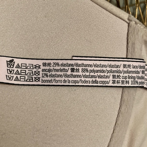 Victoria’s Secret Body by Victoria Racerback Perfect Shape Bra  34C - Picture 9 of 10